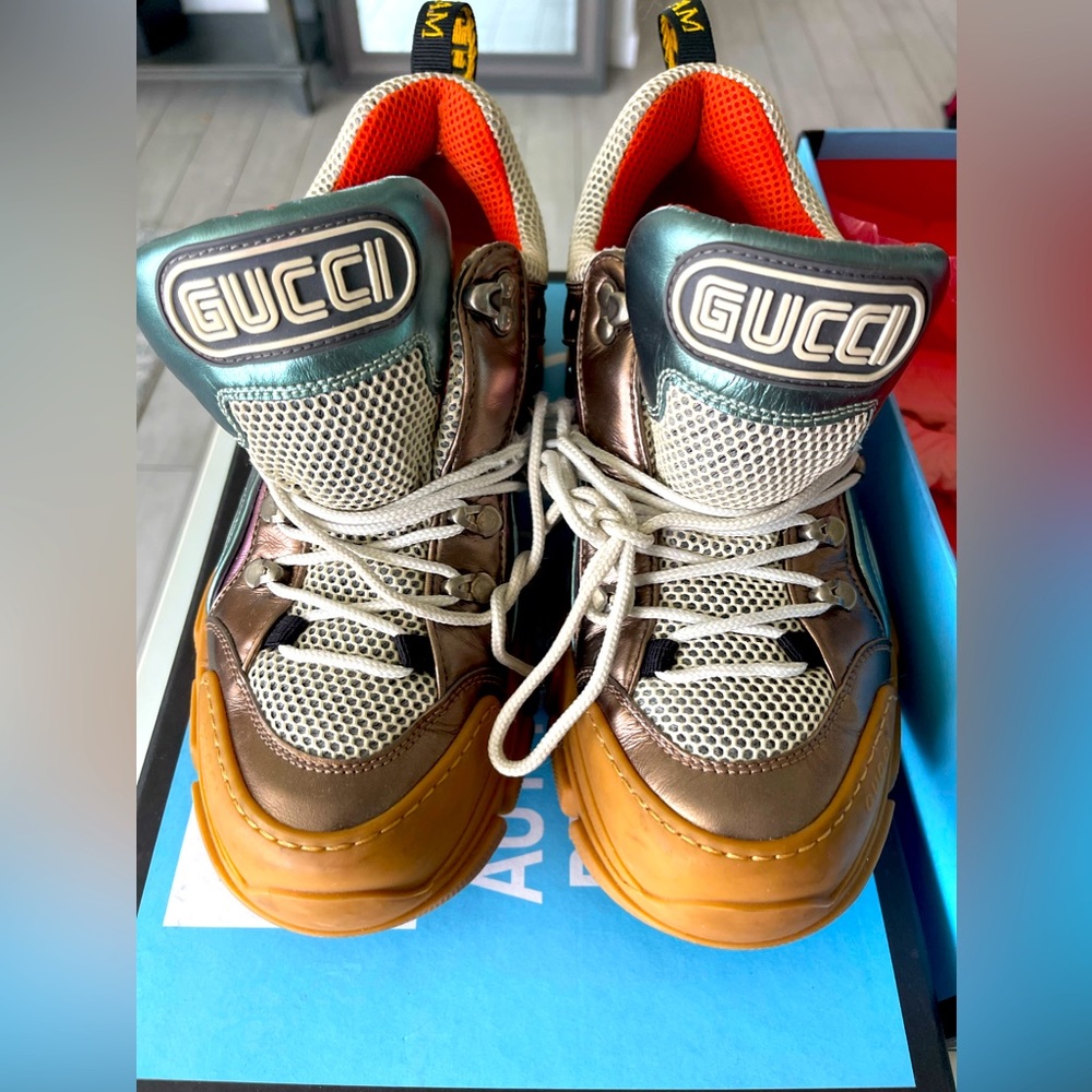 AUTHENTIC Gucci shoes come with box